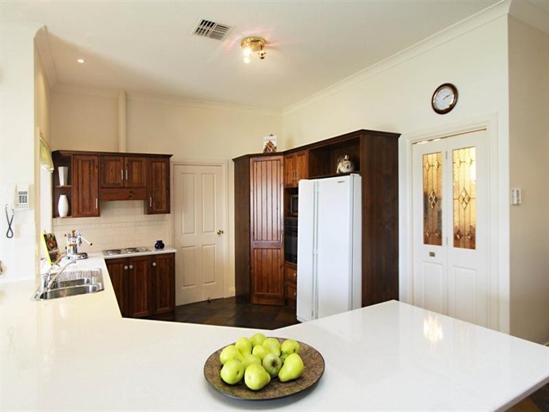 10 Old Orchard Close, Athelstone SA 5076