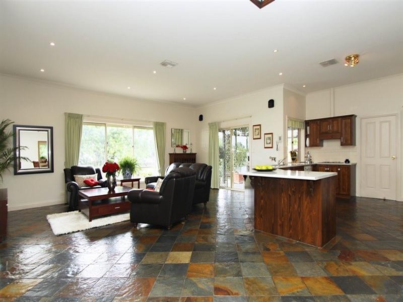 10 Old Orchard Close, Athelstone SA 5076