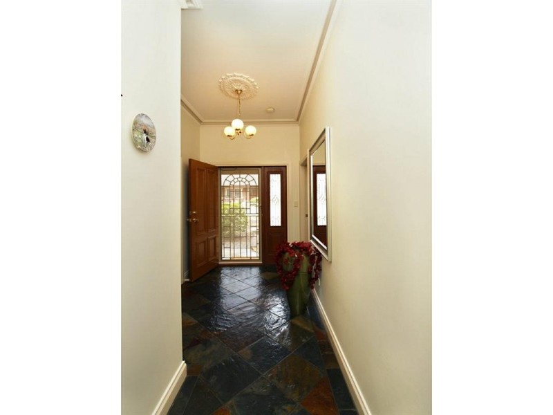 10 Old Orchard Close, Athelstone SA 5076