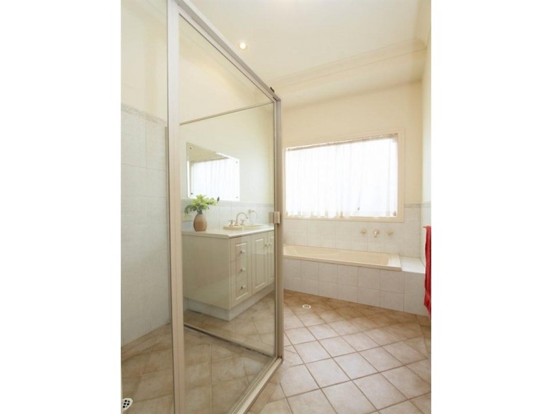 10 Old Orchard Close, Athelstone SA 5076