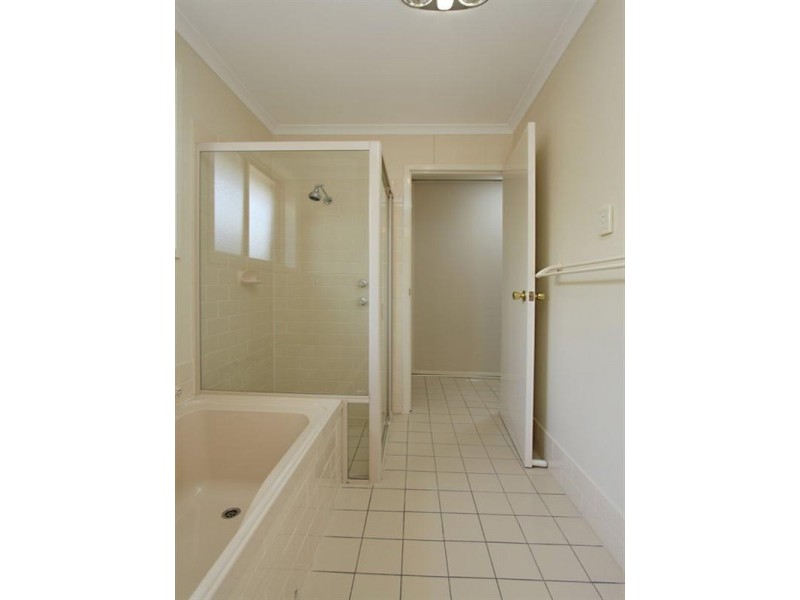 10 Cambridge Street, Gilles Plains SA 5086