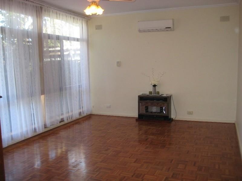 1 Lancaster Avenue, Valley View SA 5093