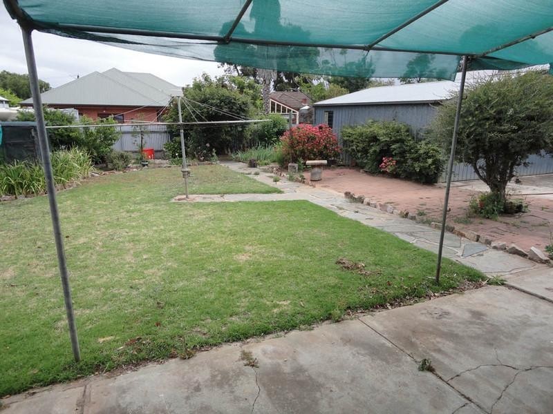 9 John Avenue, Tranmere SA 5073