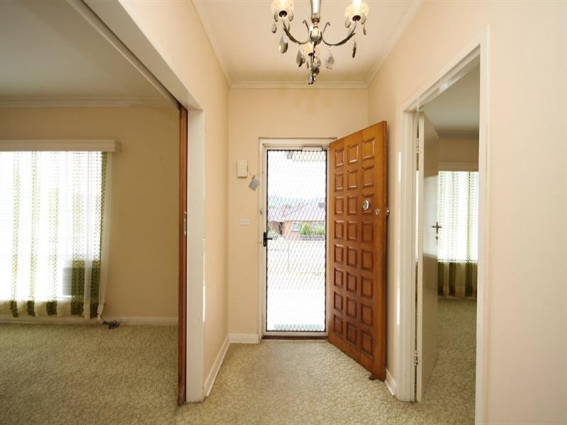 1 HIllside Drive, Campbelltown SA 5074