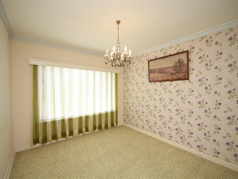 1 HIllside Drive, Campbelltown SA 5074