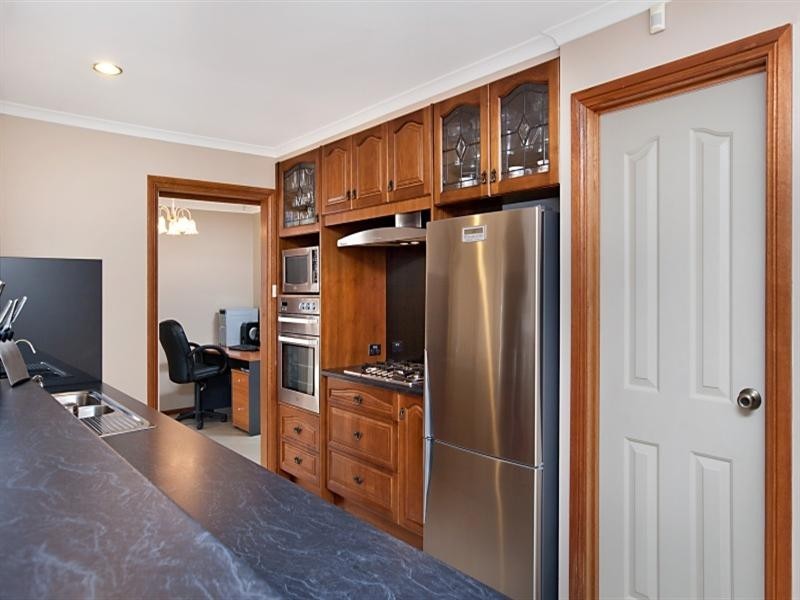 81 Highfield Drive, Hillbank SA 5112