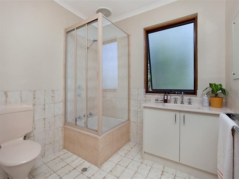 1, 27 Downer Avenue, Campbelltown SA 5074