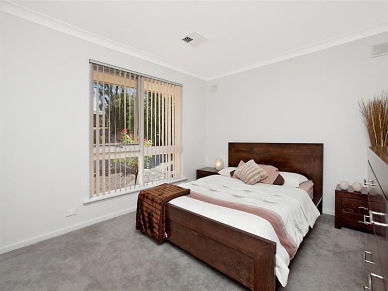 10 Mannara Road, Fairview Park SA 5126