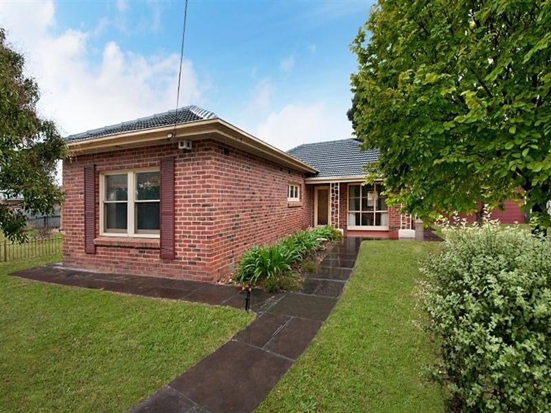 32 Wicks Avenue, Campbelltown SA 5074