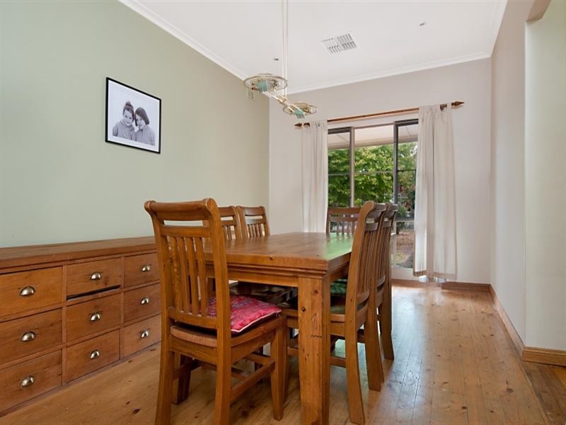 32 Wicks Avenue, Campbelltown SA 5074