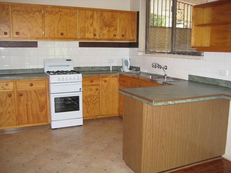 1 Lancaster Avenue, Valley View SA 5093