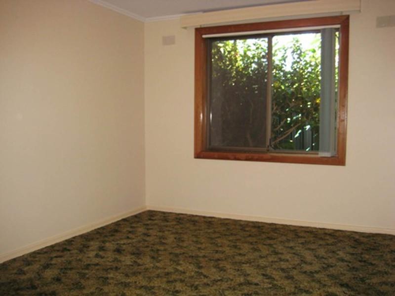 1 Lancaster Avenue, Valley View SA 5093