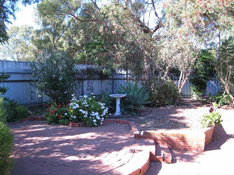 1 Lancaster Avenue, Valley View SA 5093