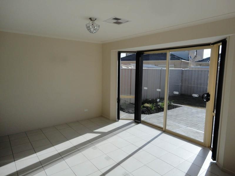 8 Tahlia Court, Parafield Gardens SA 5107