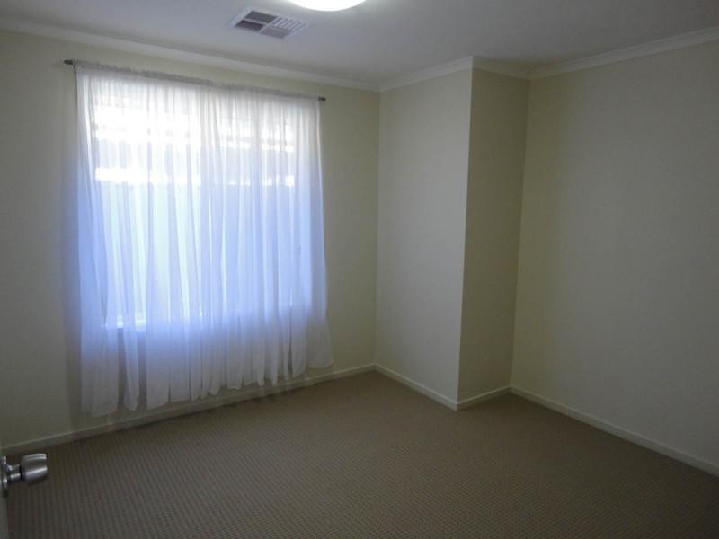 8 Tahlia Court, Parafield Gardens SA 5107