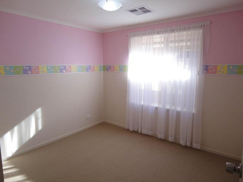 8 Tahlia Court, Parafield Gardens SA 5107