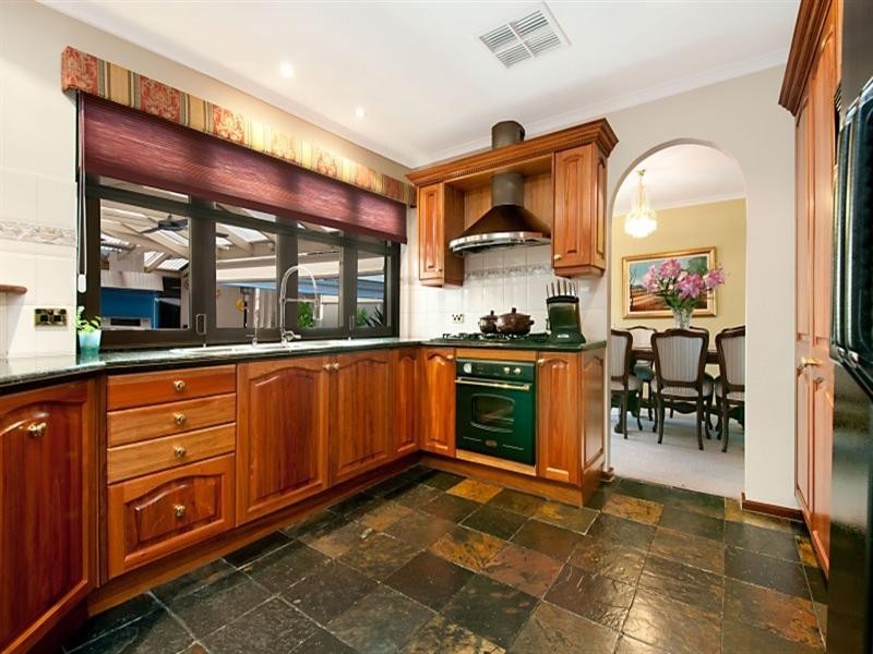 9 Tranquil Court, Campbelltown SA 5074