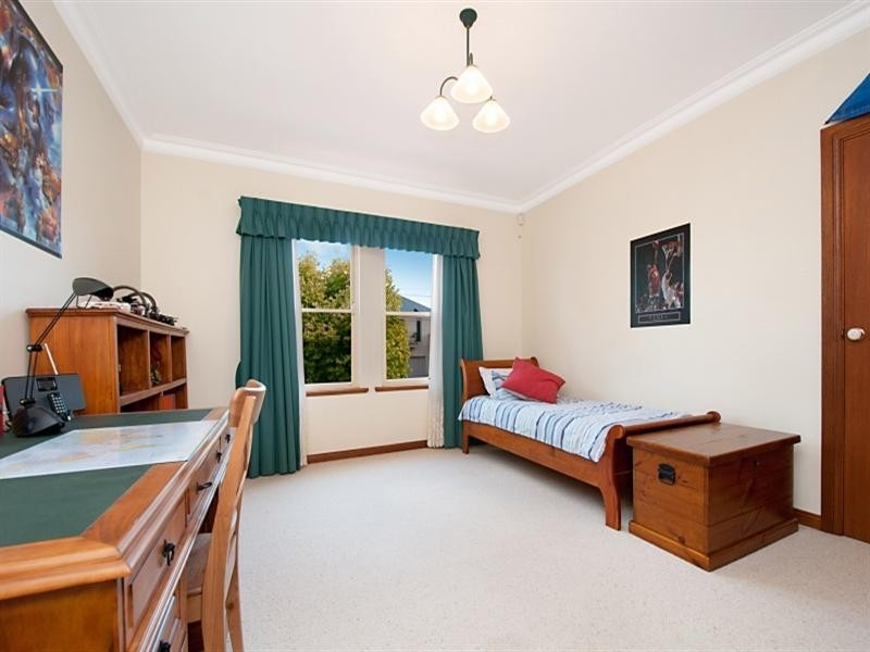 9 Redford Street, Vale Park SA 5081