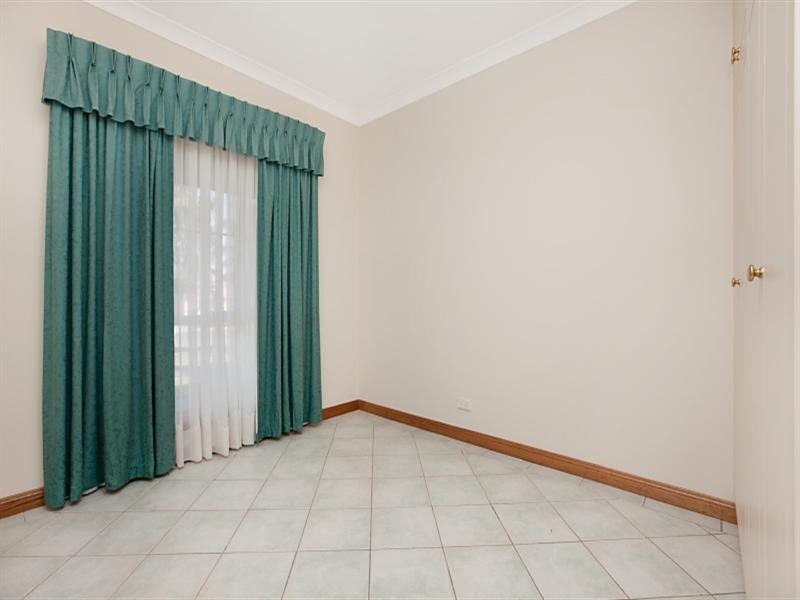 21 Denmead Avenue, Campbelltown SA 5074