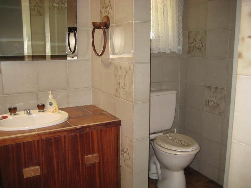 22 Radford Avenue, Clearview SA 5085