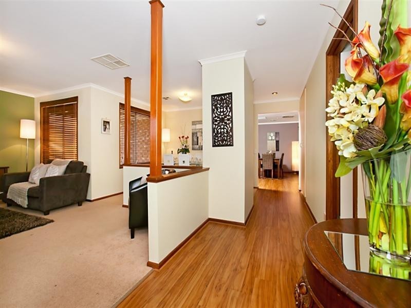 12 Carnelian Street, Hope Valley SA 5090