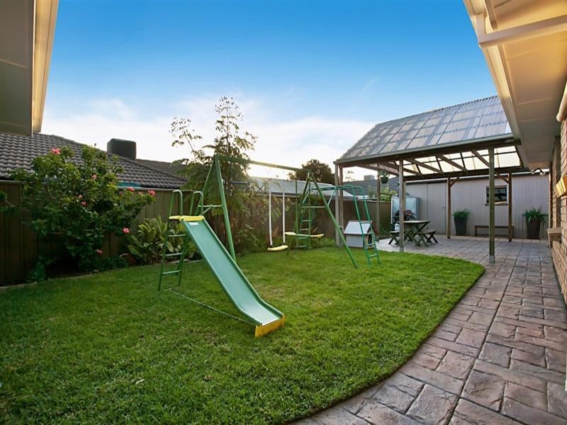 12 Carnelian Street, Hope Valley SA 5090