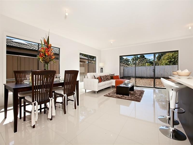 5a and 5b Thorndon Crescent, Paradise SA 5075