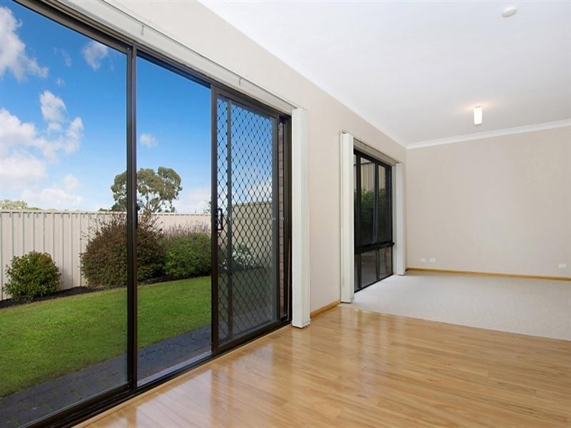 7, 54 Valley Road, Hope Valley SA 5090