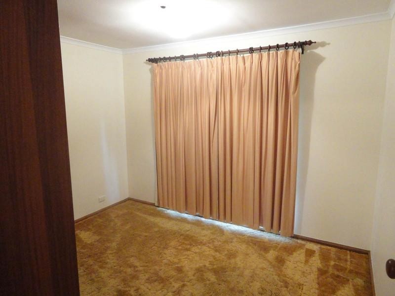 27 Robertson Crescent, Redwood Park SA 5097