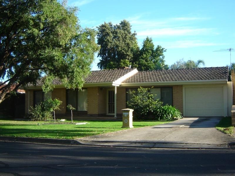 15 Beaufort Crescent, Felixstow SA 5070