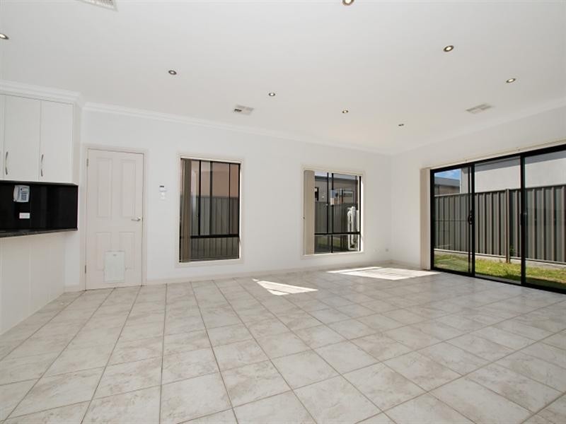 7 Walker Avenue, Paradise SA 5075