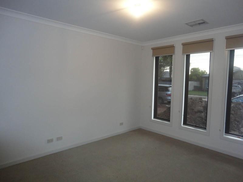 1 Alan Avenue, Campbelltown SA 5074