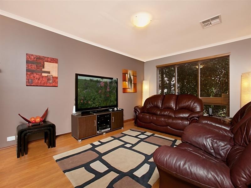17 Andrea Street, Highbury SA 5089