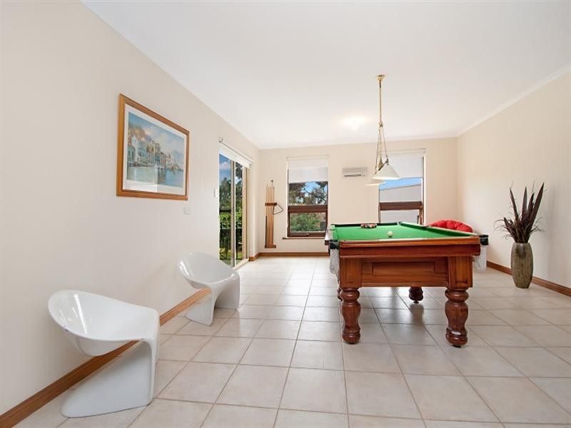 12 Ellerslie Drive, Rostrevor SA 5073