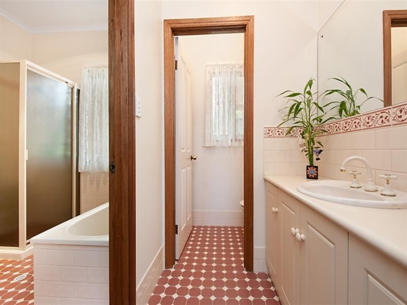 9 Bellview Drive, Athelstone SA 5076