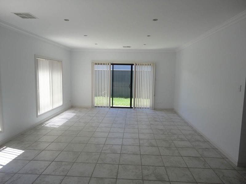 7 Walker Avenue, Paradise SA 5075