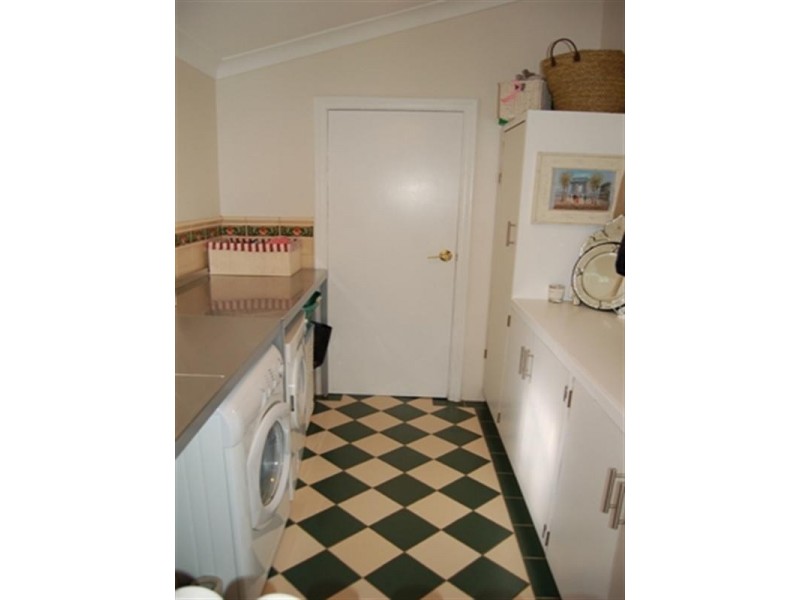 184 ROBIN Road, Semaphore South SA 5019