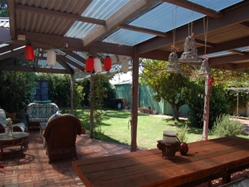 184 ROBIN Road, Semaphore South SA 5019