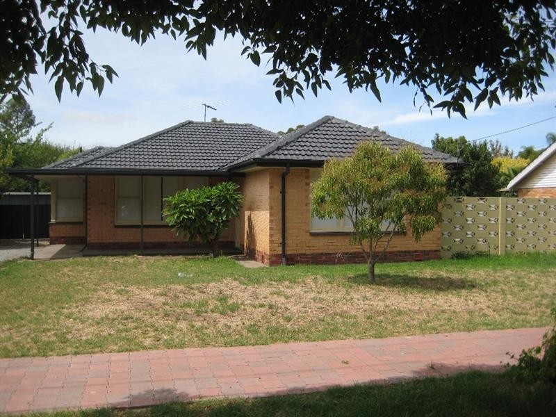 7 Andrew Avenue, Campbelltown SA 5074