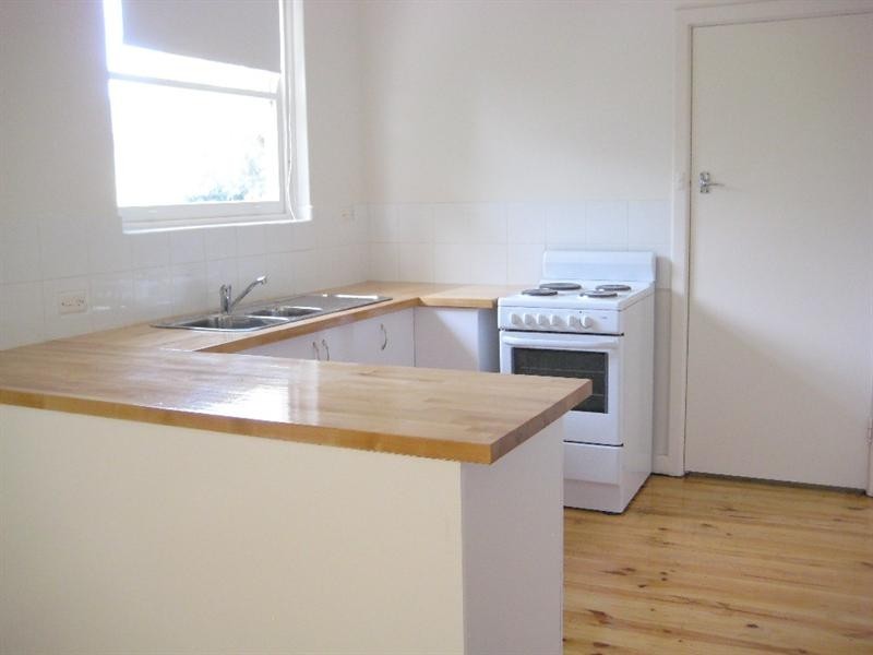 7 Andrew Avenue, Campbelltown SA 5074