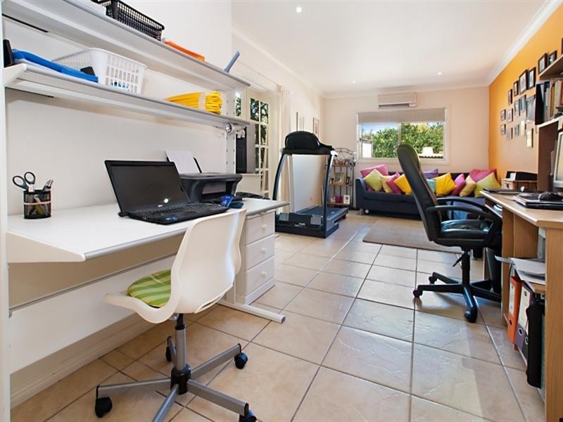 2 Carinya Crescent, Rostrevor SA 5073