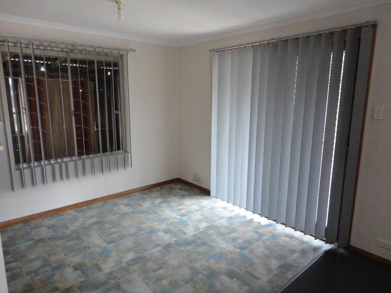 10 Carsten Crescent, Burton SA 5110