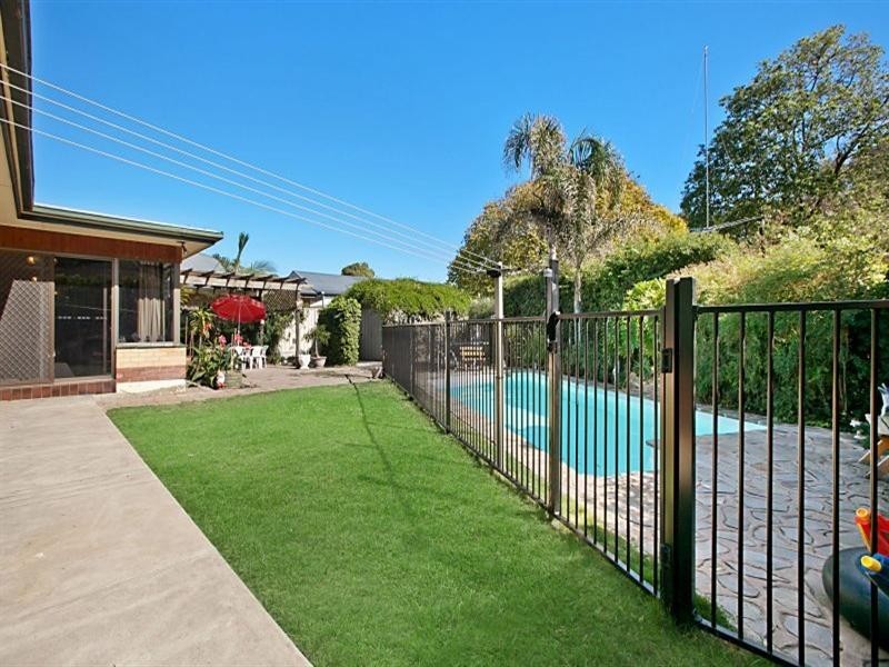 9 Lanark Avenue, Paradise SA 5075