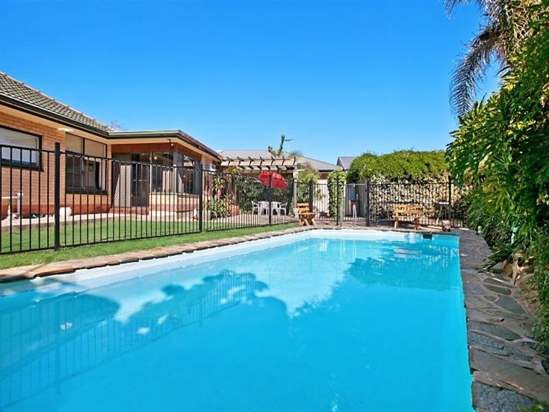 9 Lanark Avenue, Paradise SA 5075