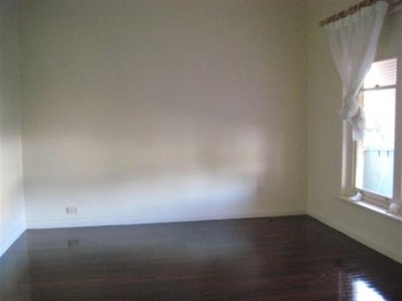 15 Meadow Avenue, Campbelltown SA 5074