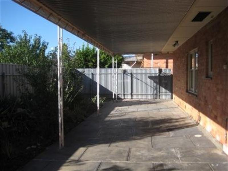 15 Meadow Avenue, Campbelltown SA 5074