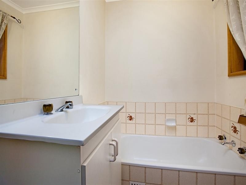 17, 19 Glenton Street, Campbelltown SA 5074