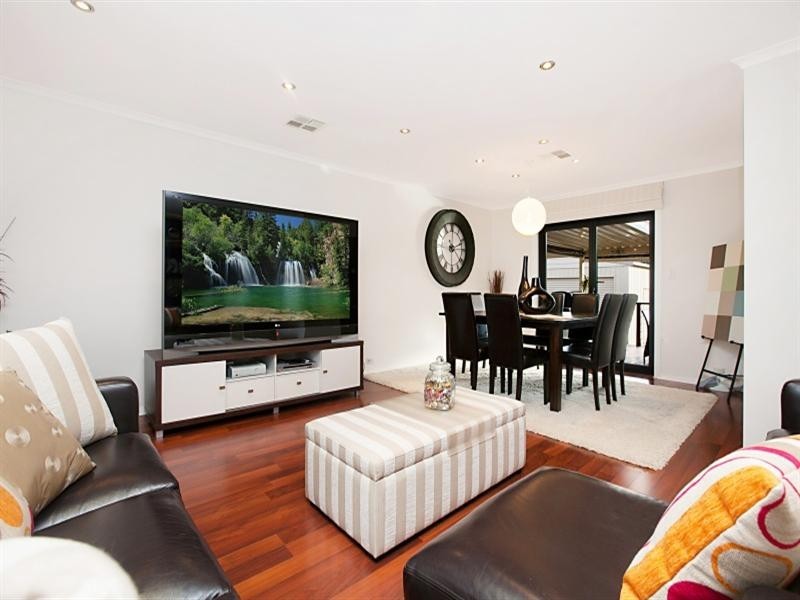 3 Kosmina Crescent, Hillbank SA 5112