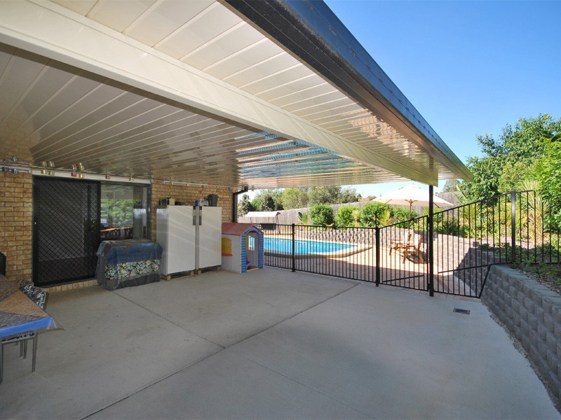 4 Coliban Court, Collingwood Park QLD 4301