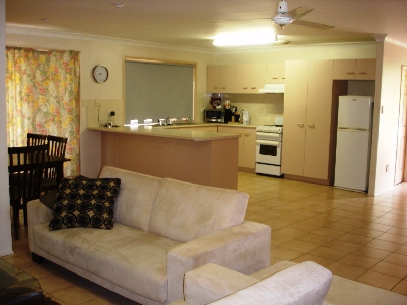 4 Cockatiel Place, Springfield QLD 4300